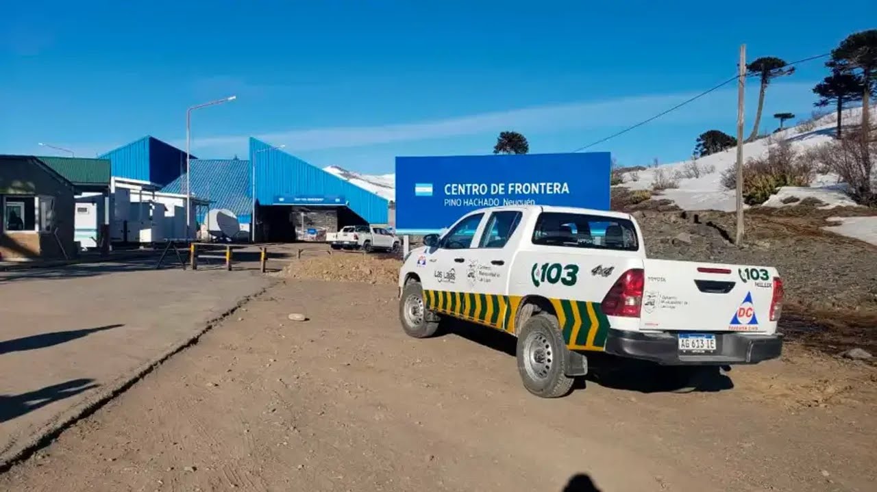 Intentó cruzar a Chile con su esposa fallecida, creyó que estaba dormida