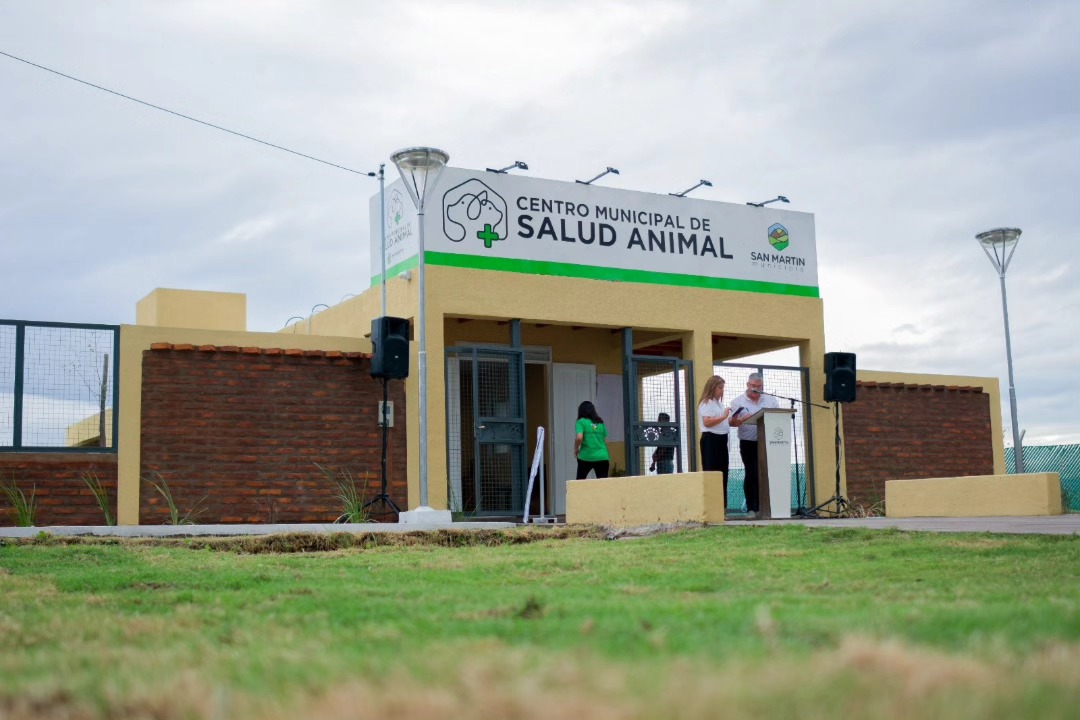 San Martín inauguró un Centro de Salud Animal