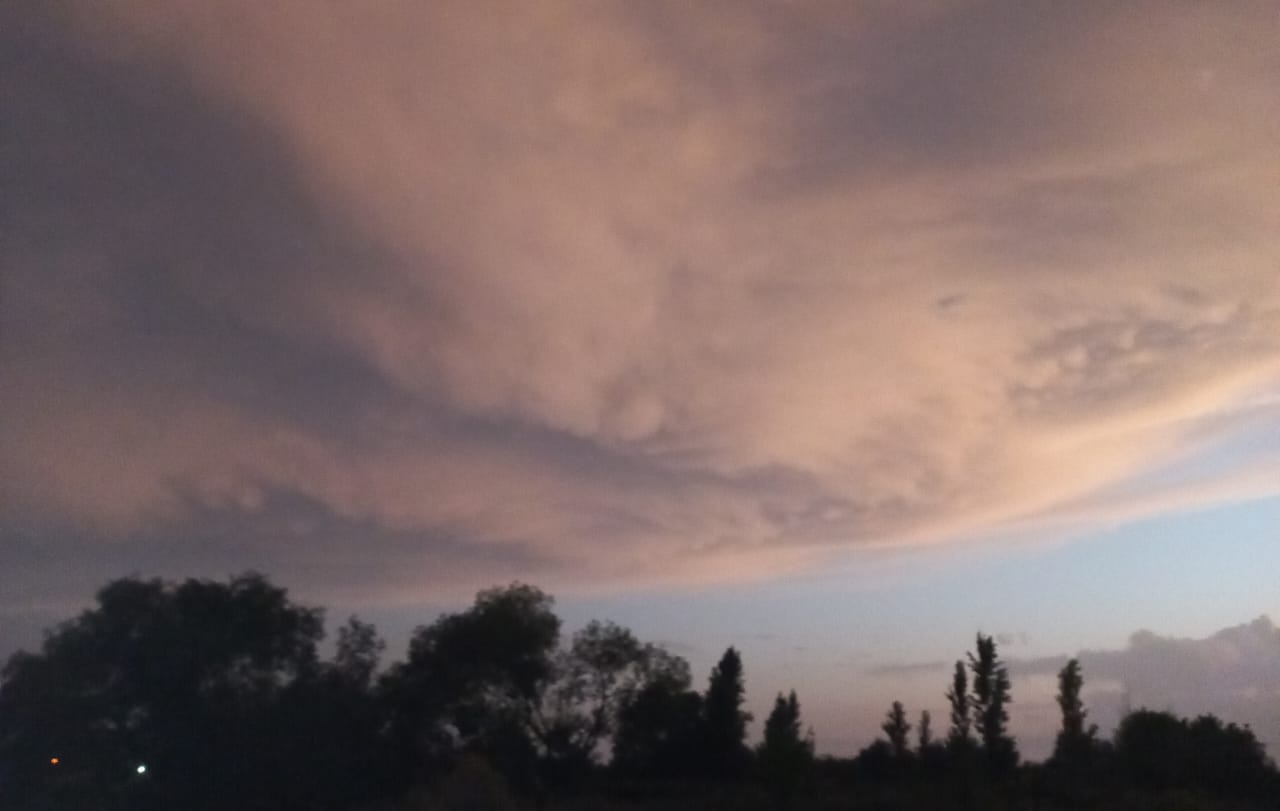 Viernes caluroso y con probabilidad de tormentas 