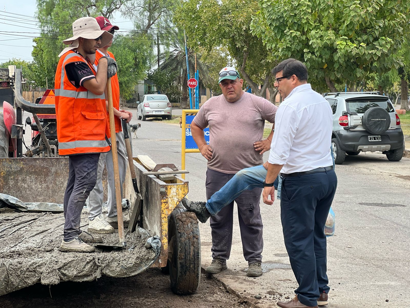 Siguen las obras: avanzan en Villa Cabecera con el plan de bacheo