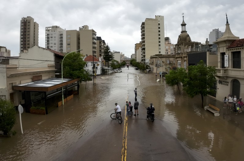 San Juan adhirió al Duelo Nacional por las víctimas que fallecieron en Bahía Blanca