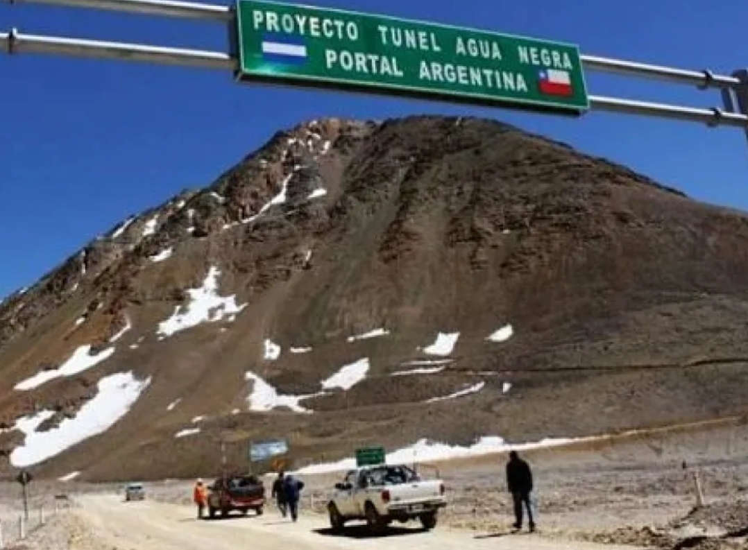 Modificaciones en el horario de tránsito vehicular en el Paso de Agua Negra