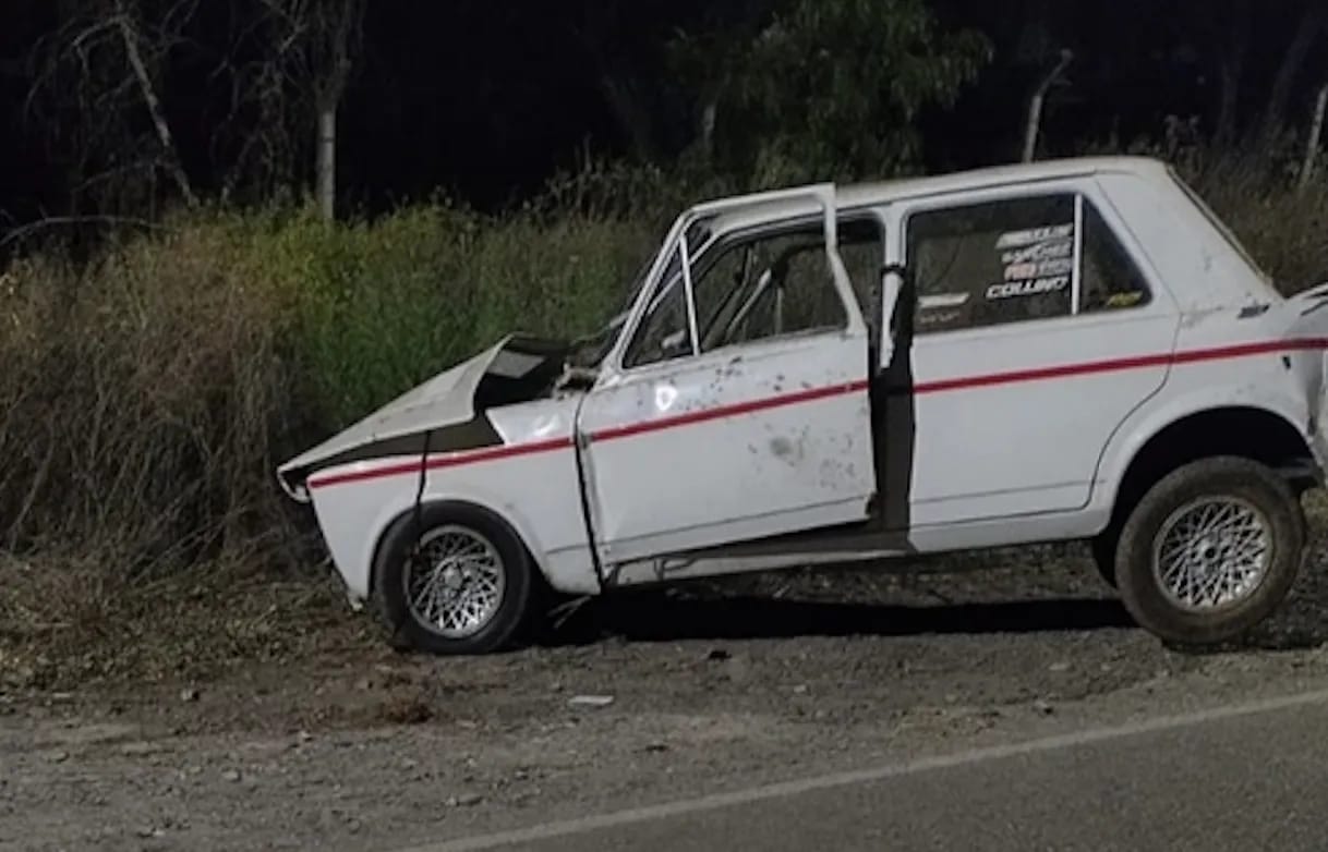 Volcó con su auto en Caucete, investigan si corría una picada