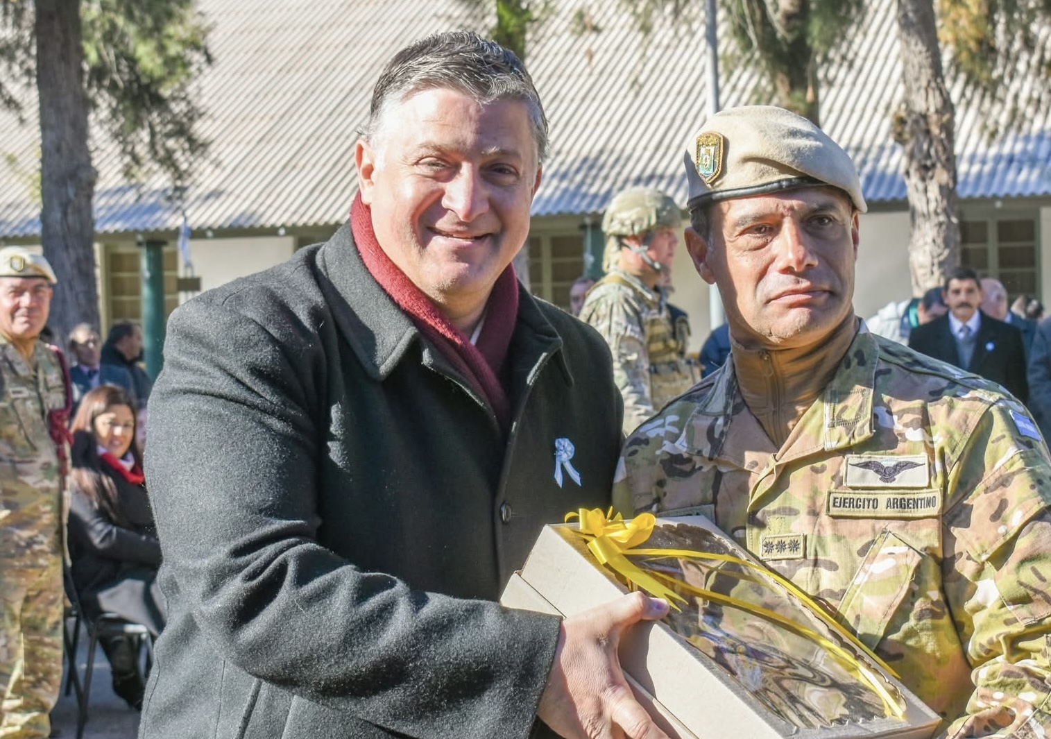 25 de Mayo rindió homenaje al Ejército con productos de la Escuela Agroindustrial
