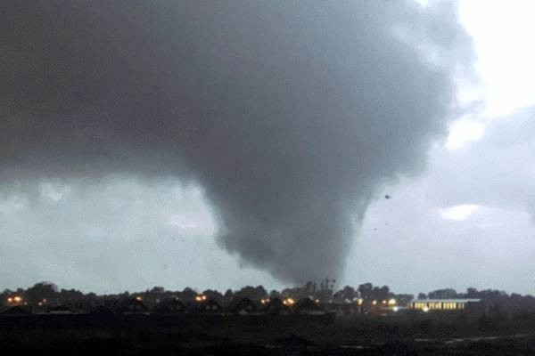 Un tornado arrasó el sur de Chile