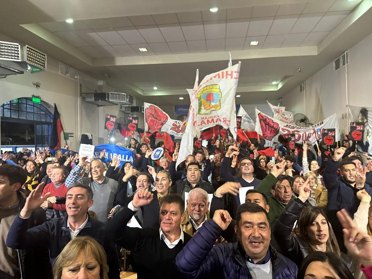 Militantes sanjuaninos del PJ viajaron para apoyar a Cristina Fernandez