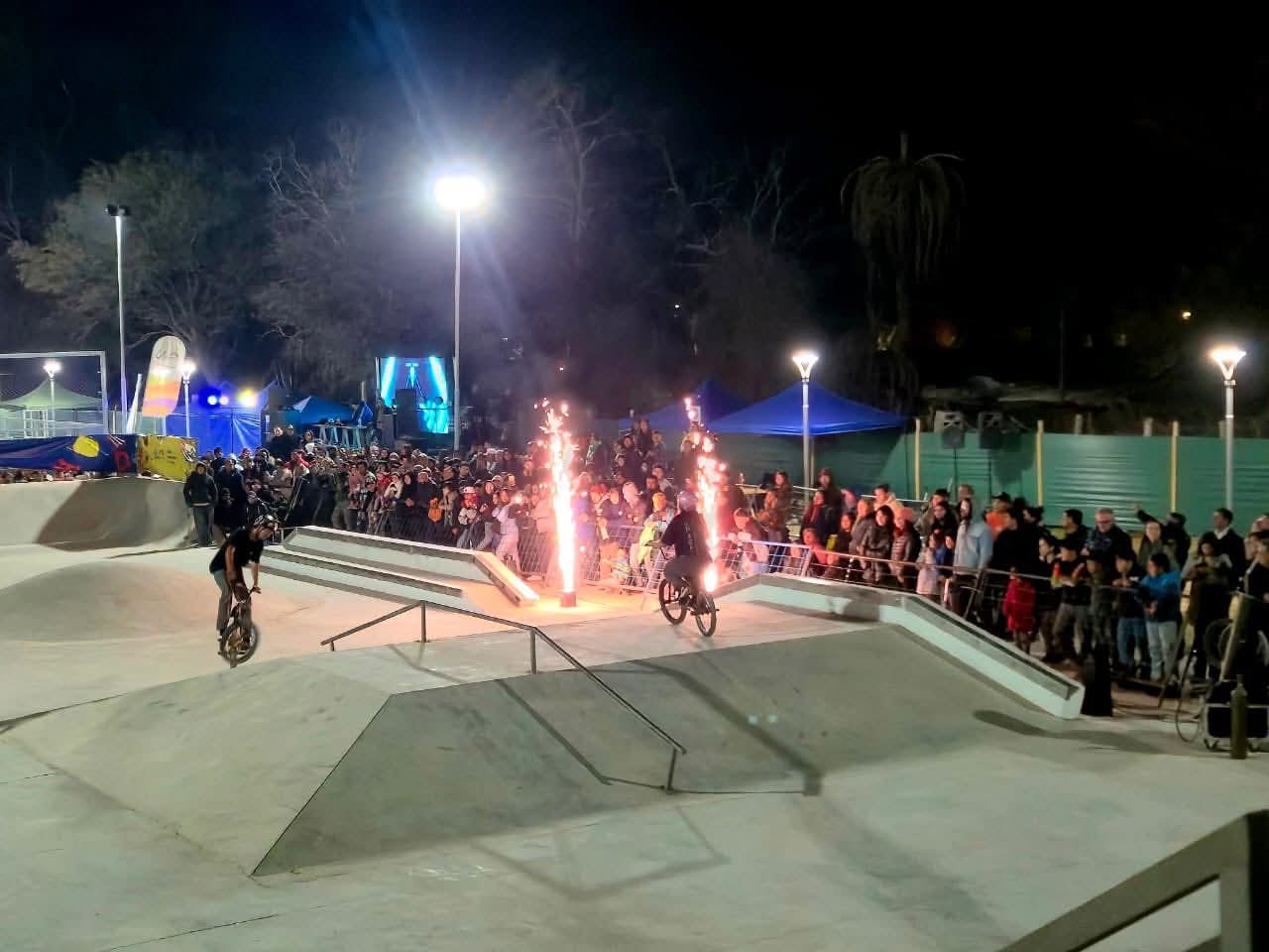 Ullum presentó su primer skatepark