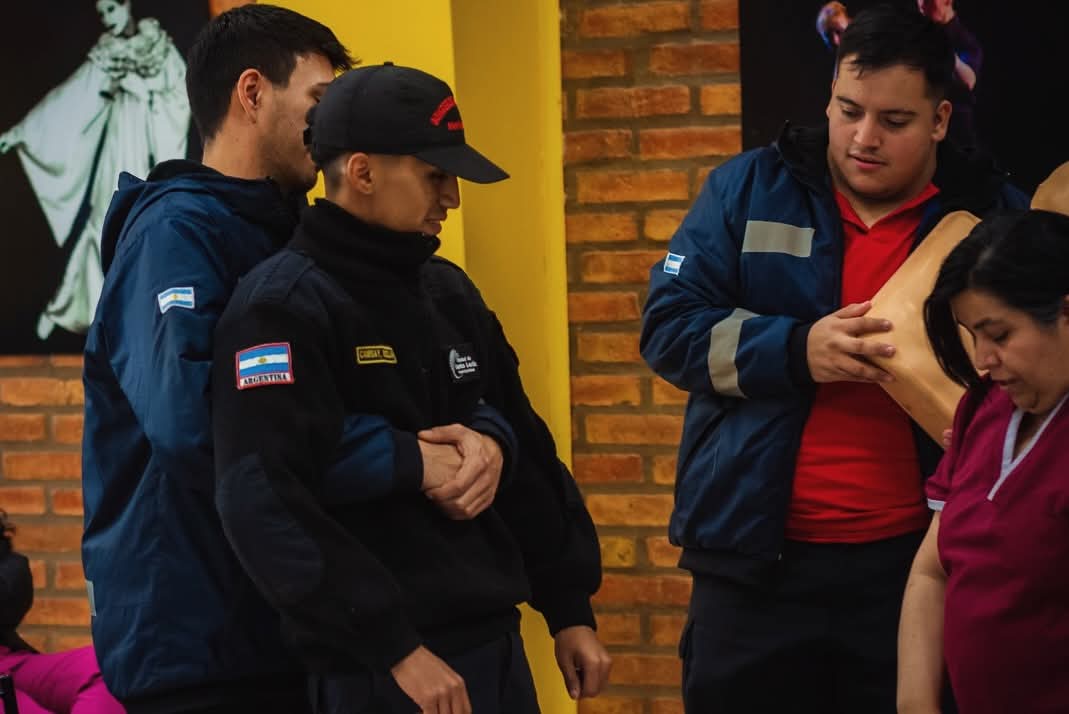 Capacitación para  bomberos municipales en Santa Lucía