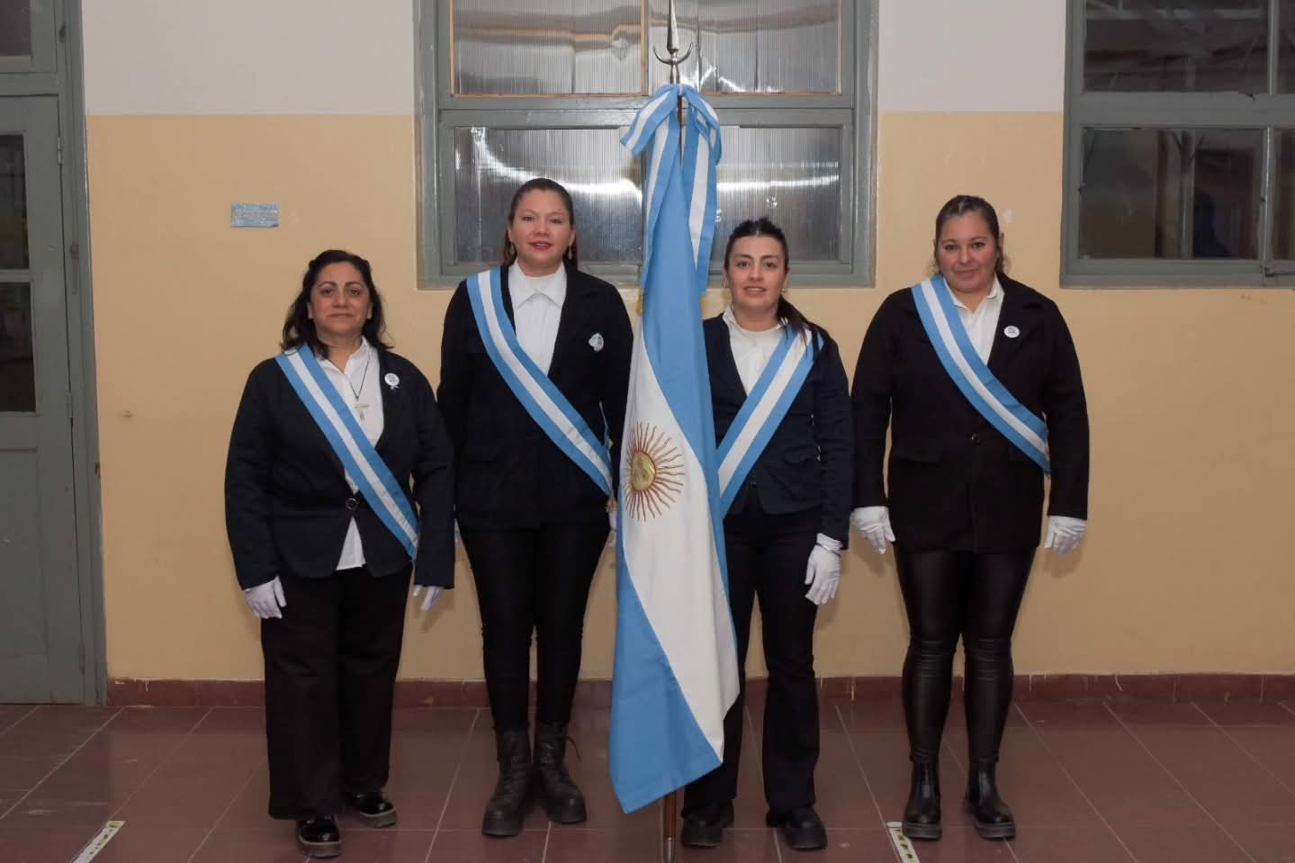 Cambio de abanderados del Instituto Superior Técnico San Martín
