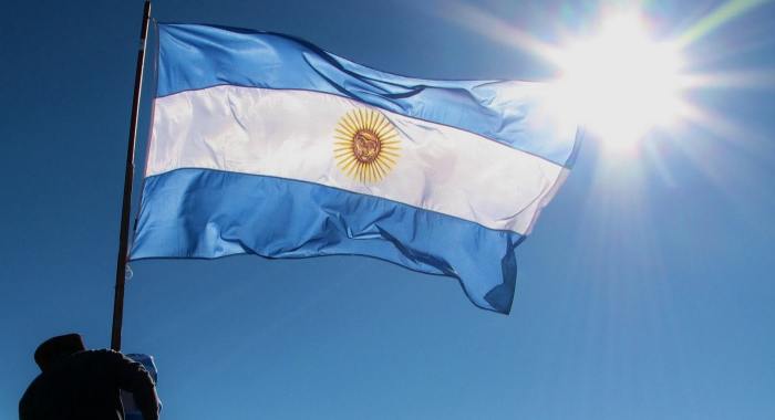 Día de la Bandera arranca con frío y sigue con sol pleno