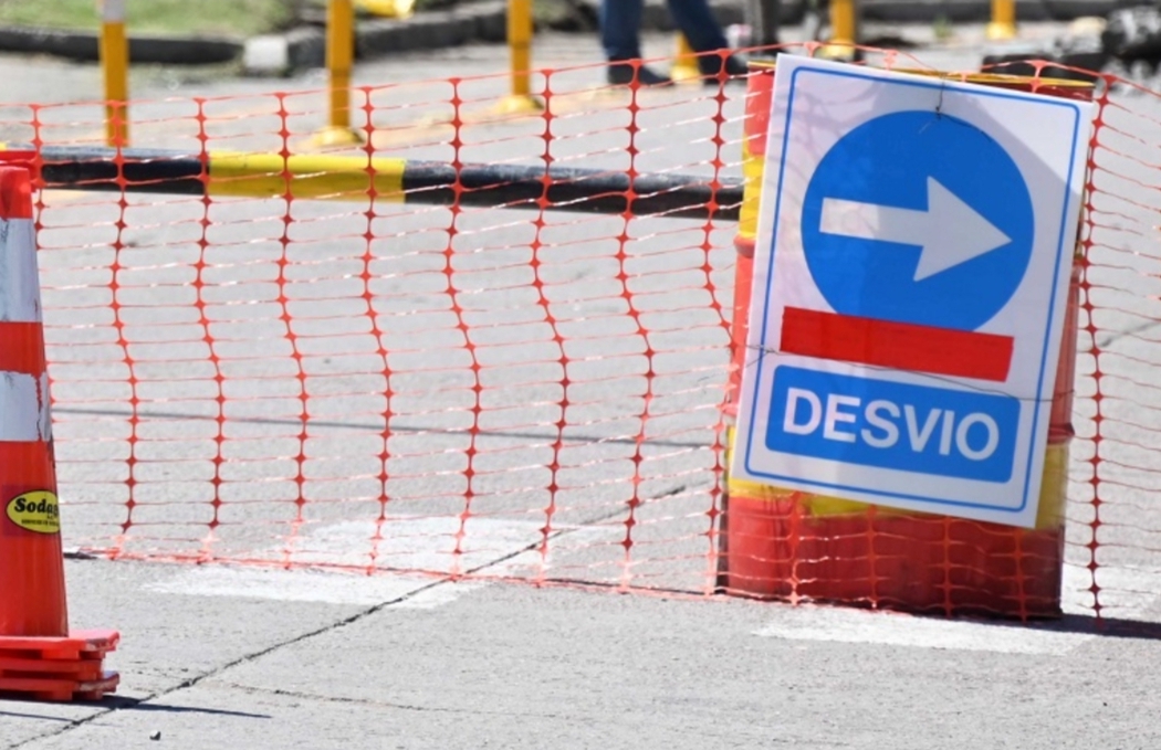 Corte de tránsito en Avenida Rawson por obras de cloacas