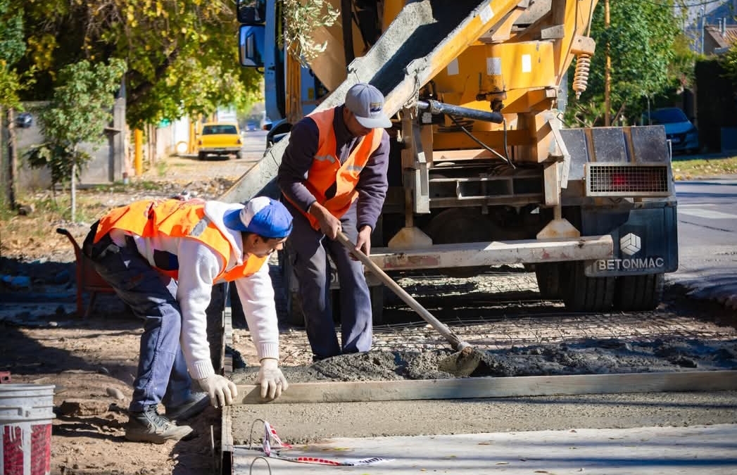 Mantenimiento y reparación de calles en Santa Lucía
