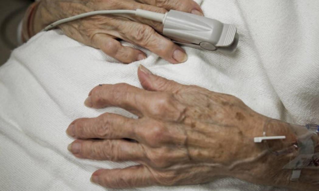 Salvaje agresión a una abuela en Albardón