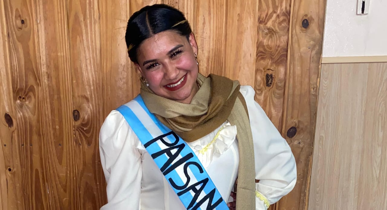 Eliana Méndez, la cara de 9 de Julio en San Juan Baila al País 2025