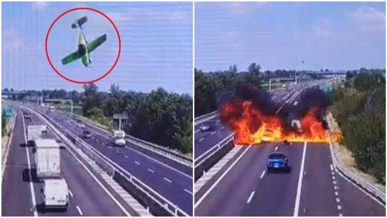 Impactante video en Italia: un avioneta se estrelló contra una ruta y murieron dos personas