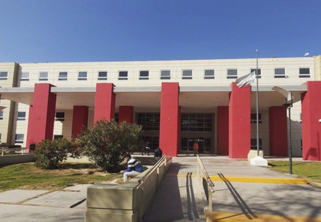 Imputarán a la bioquímica del Hospital Rawson por la amenaza de bomba