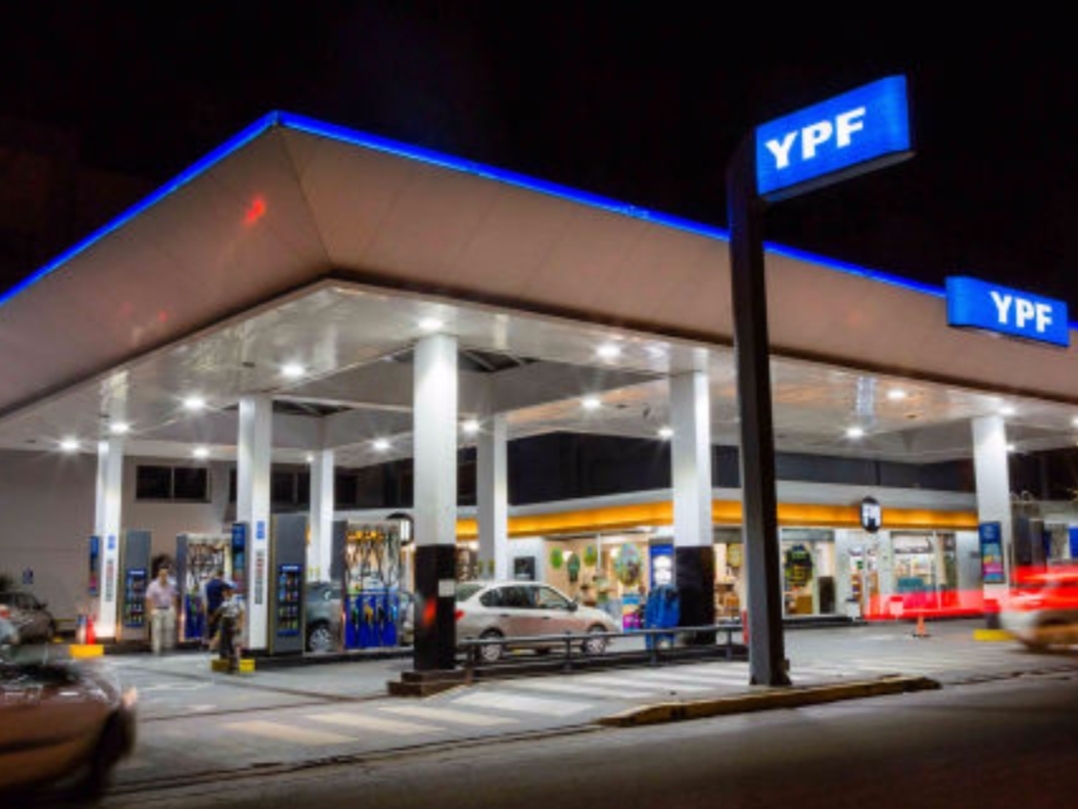 El escuento del 3% cargando combustible en horario nocturno ya está disponible en San Juan