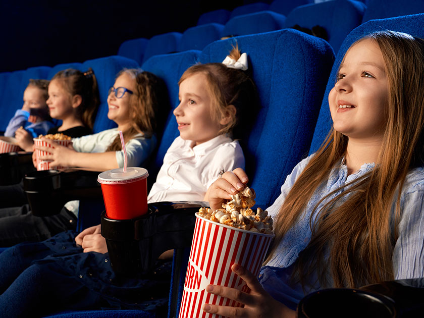 Cine en la biblioteca para disfrutar en familia durante las vacaciones