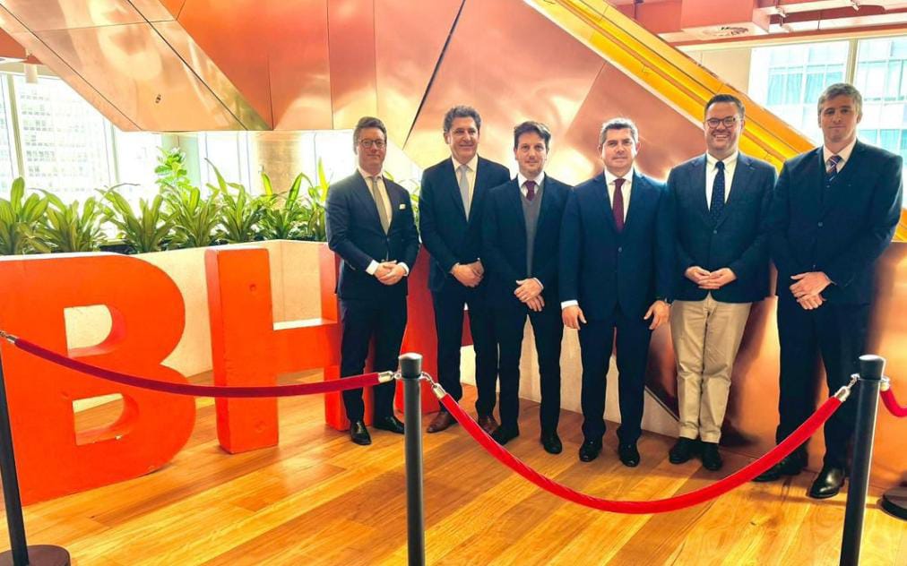 Orrego se reunió con autoridades de BHP y Vicuña en Adelaida