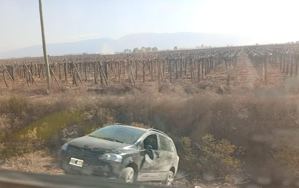 Volcó en su auto antes de ingresar a 9 de Julio