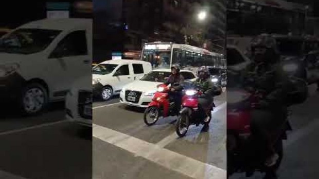 Cacerolazos en distintos barrios de la Ciudad en rechazo a los vetos de Milei y las coimas de Karina