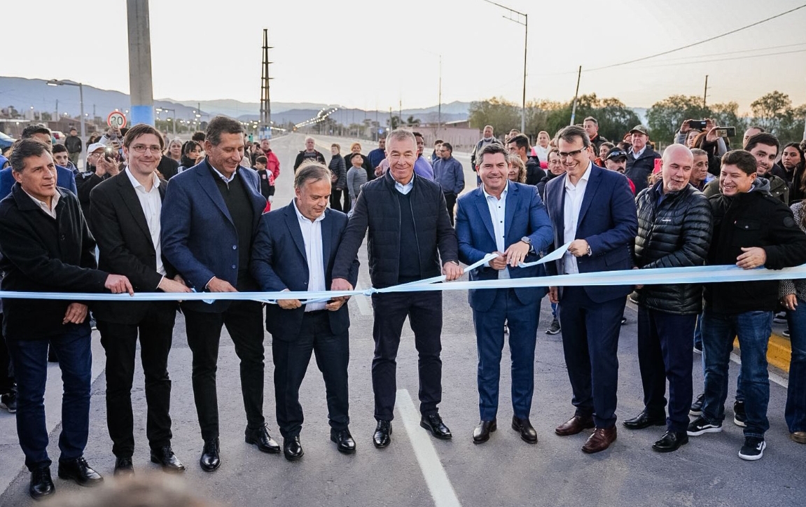 Inauguración de la Calle 5