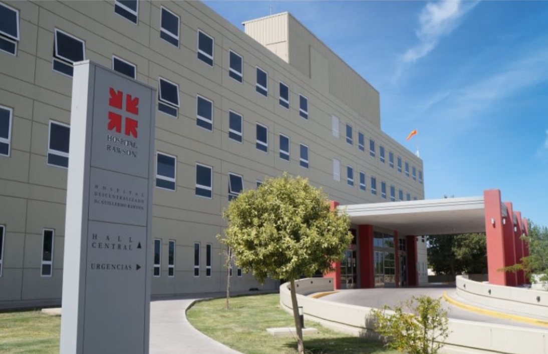 Un ciclista menor de edad cruzó en rojo y terminó hospitalizado