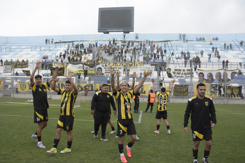 Clásico pocitano: El Mirasol se impuso con autoridad