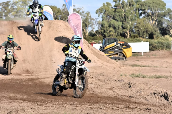 Santa Lucía vibra con la quinta fecha del motocross cuyano