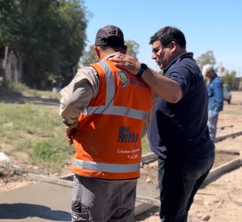 Reconocimiento al empleado municipal en su día el intendente Banega les otorgará un bono y sorteos de Bicicletas y electrodomésticos