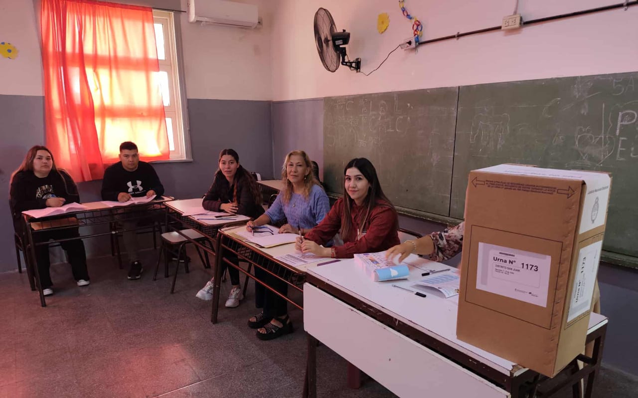 Debut de la boleta única de papel: autoridades de mesa y fiscales de 9 de Julio acompañan una jornada cívica ejemplar