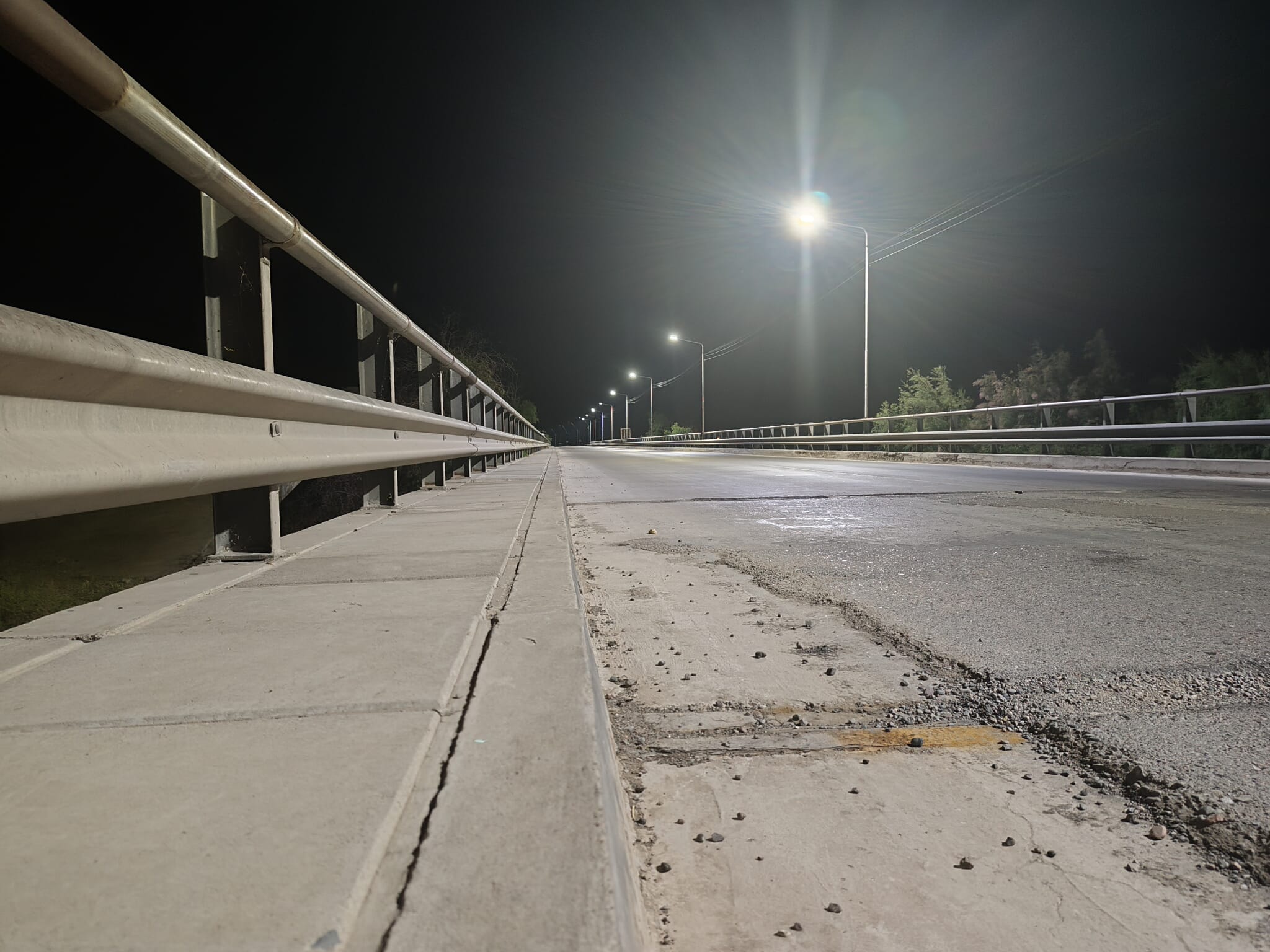 La gestión de Rodolfo Jalife, iluminó el puente que une 25 de mayo con 9 de Julio