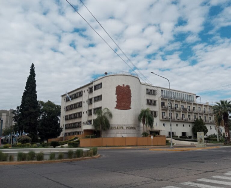 Screenshot_2025-11-14-06-52-16-619_com.google.android