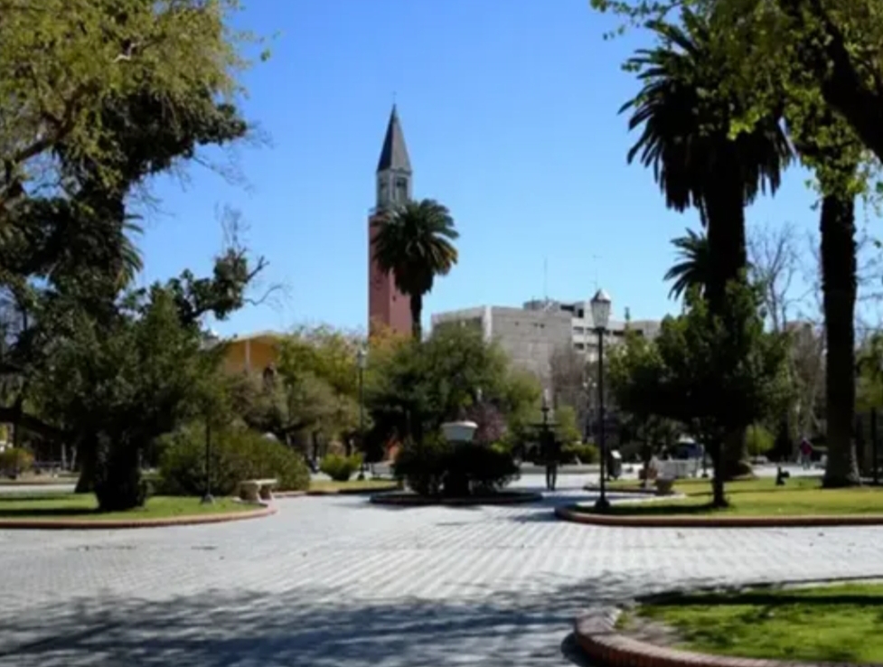 Baja un poco la temperatura y anuncian viento para hoy