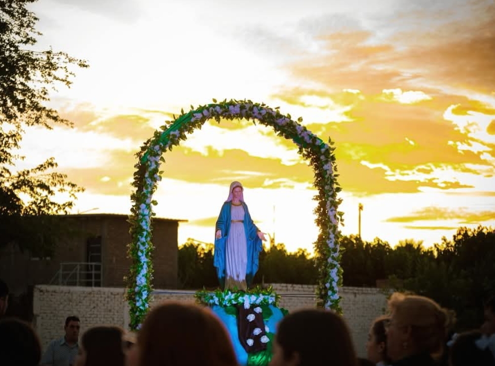 Inauguración del Cenizario, misa y procesión en el Día de la Virgen de la Medalla Milagrosa en Santa Lucia