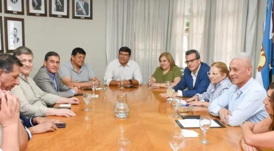 Intendentes peronistas le piden al gobernador una reunión