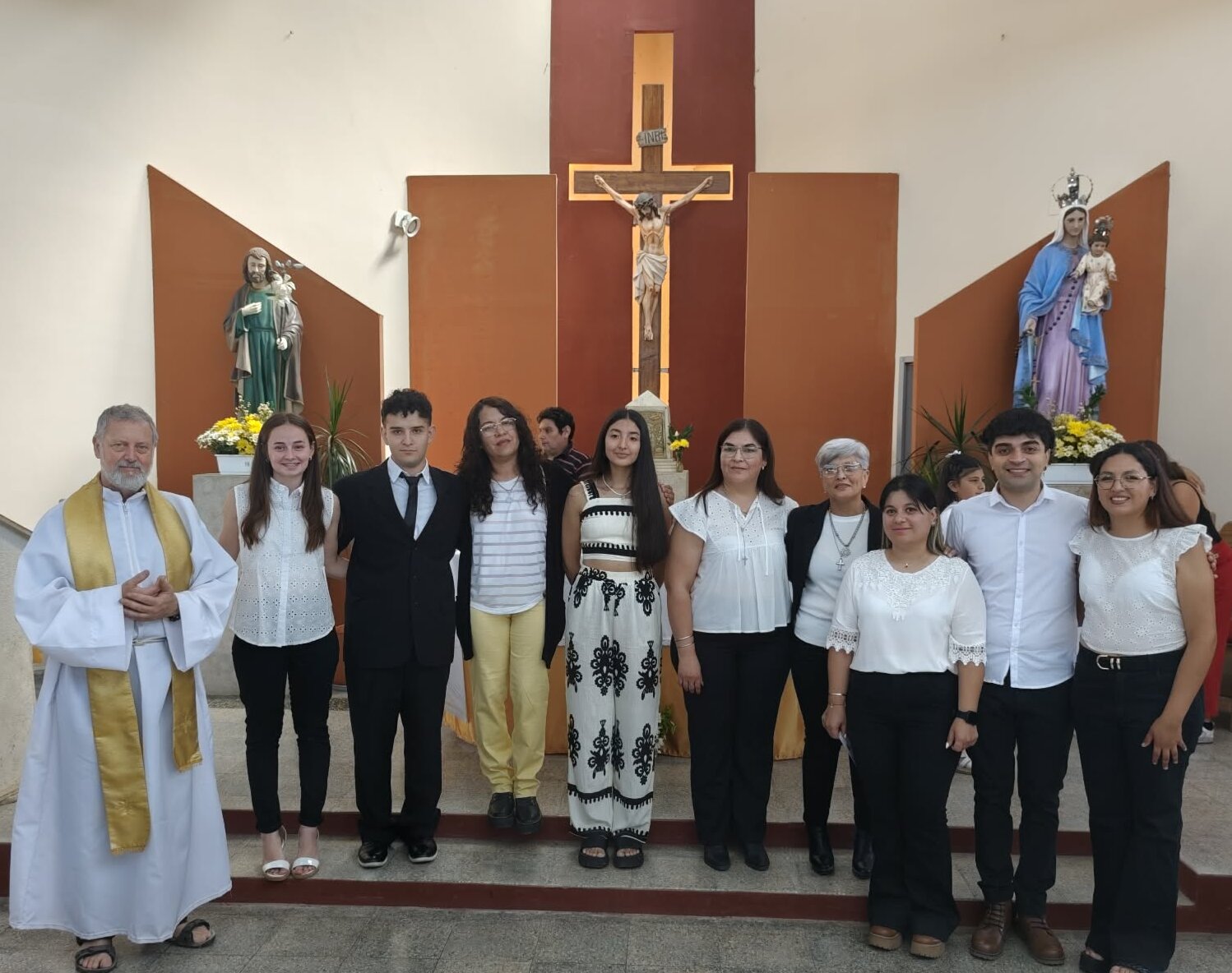 Estas son los catequistas que año tras año, hacen lo mejor para que los niños del departamento logren la comunión