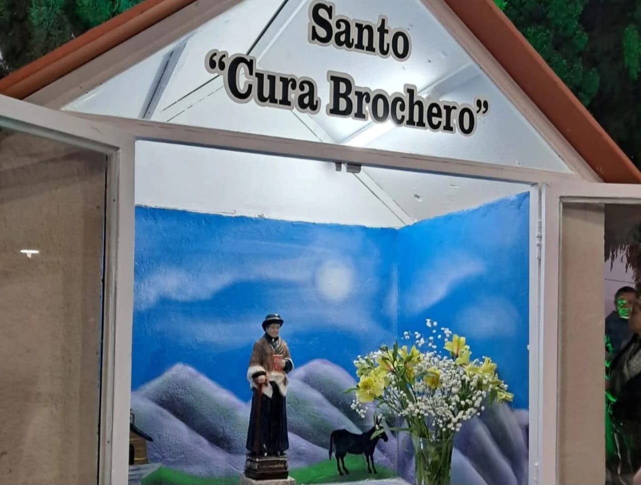 Misa con imposición del poncho en la Plazoleta Cura Brochero