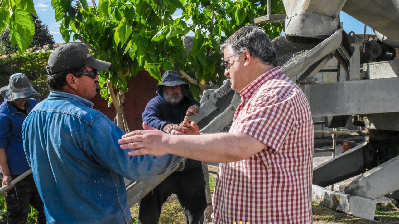 Reconocimiento al trabajo municipal: Jalife abonará un bono navideño