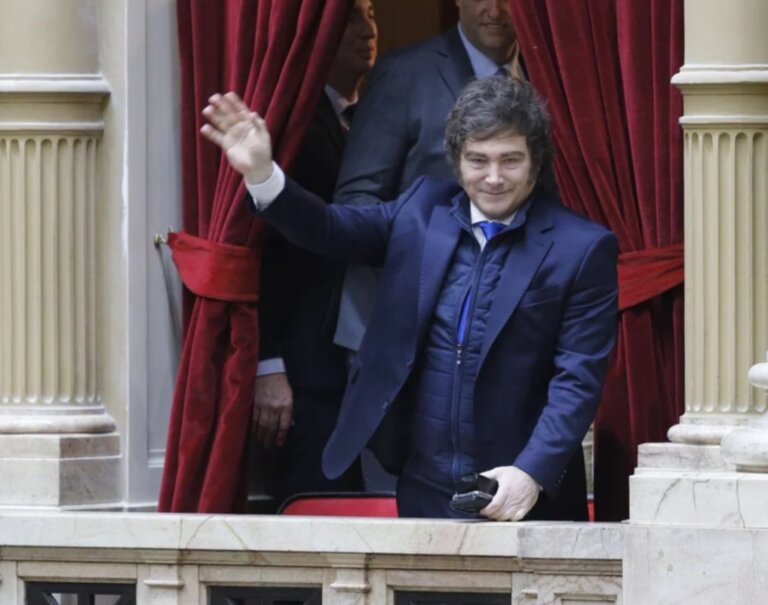 Screenshot_2025-12-06-17-56-08-702_com.google.android