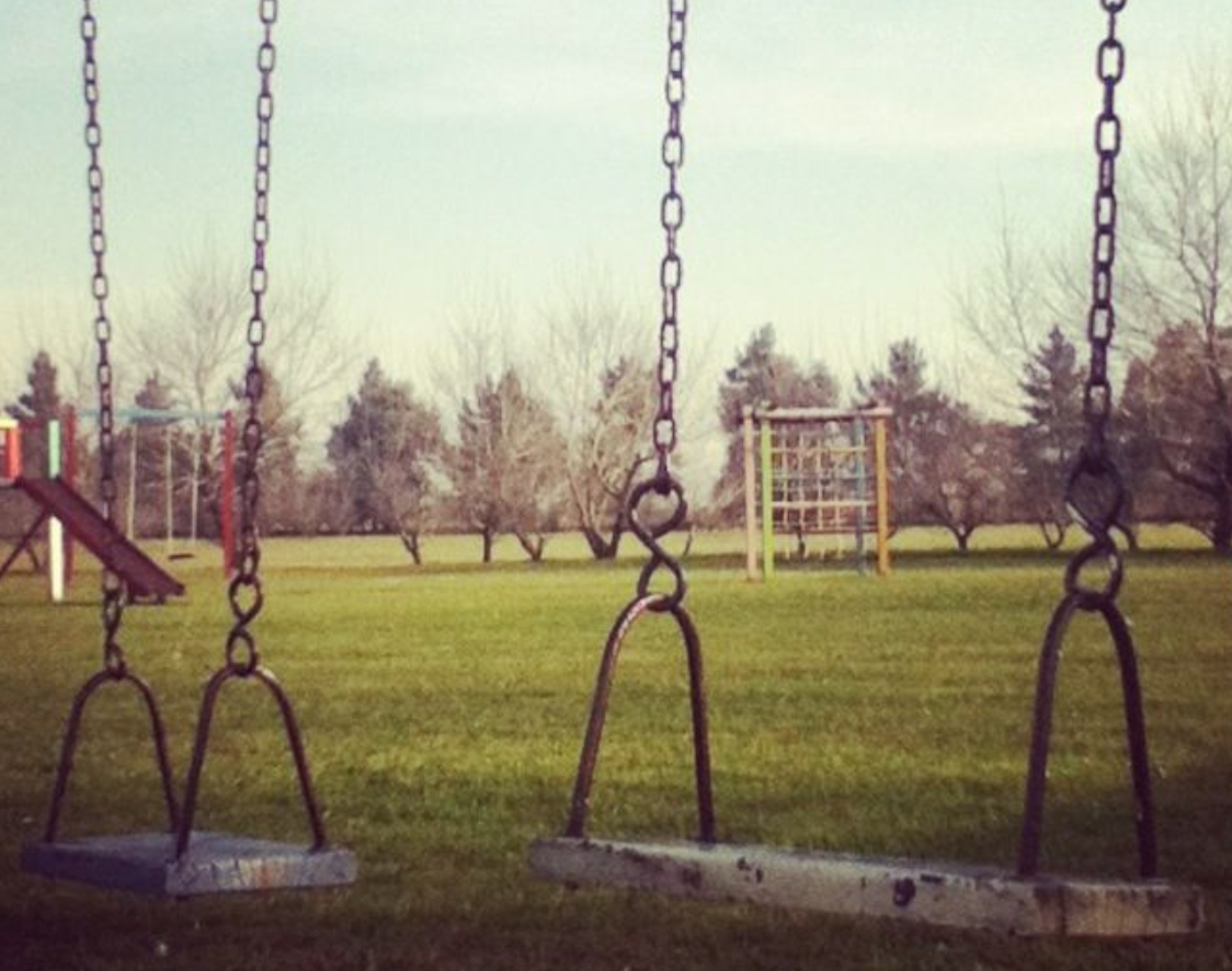 Quedó detenido tras intentar robar los columpios de una plaza