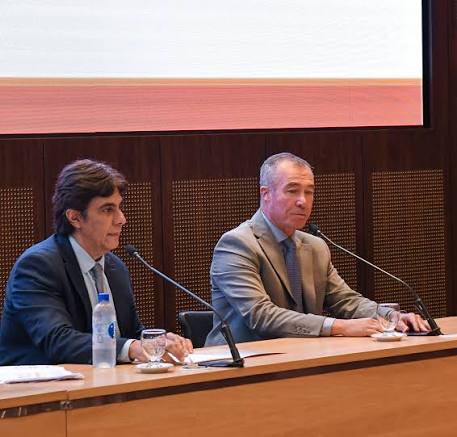 El ministro de hacienda se presentara en diputados para exponer el presupuesto 2026