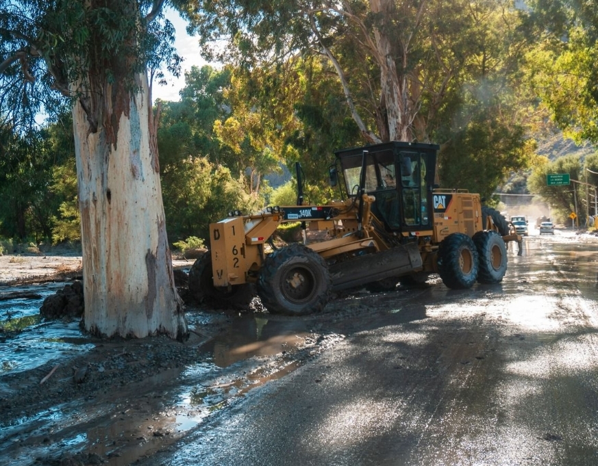 Vialidad e Hidráulica trabajan en Zonda para restablecer la transitabilidad tras las lluvias
