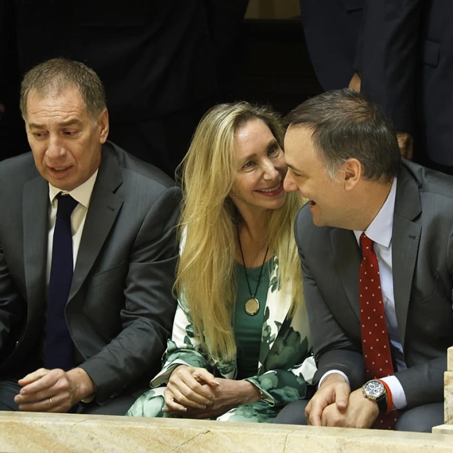 En el Gobierno afirman que Karina piensa en Adorni como vicepresidente