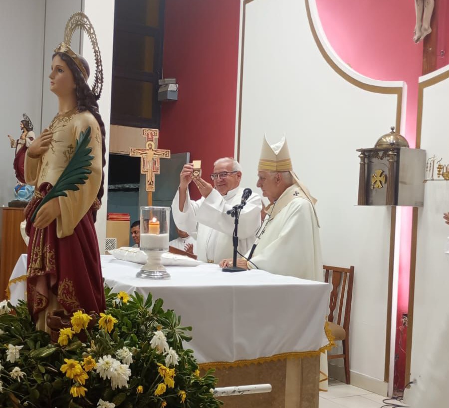 El Arzobispo de San Juan entregó reliquias de primer grado al Centro Evangelizador Santo Cura Brochero