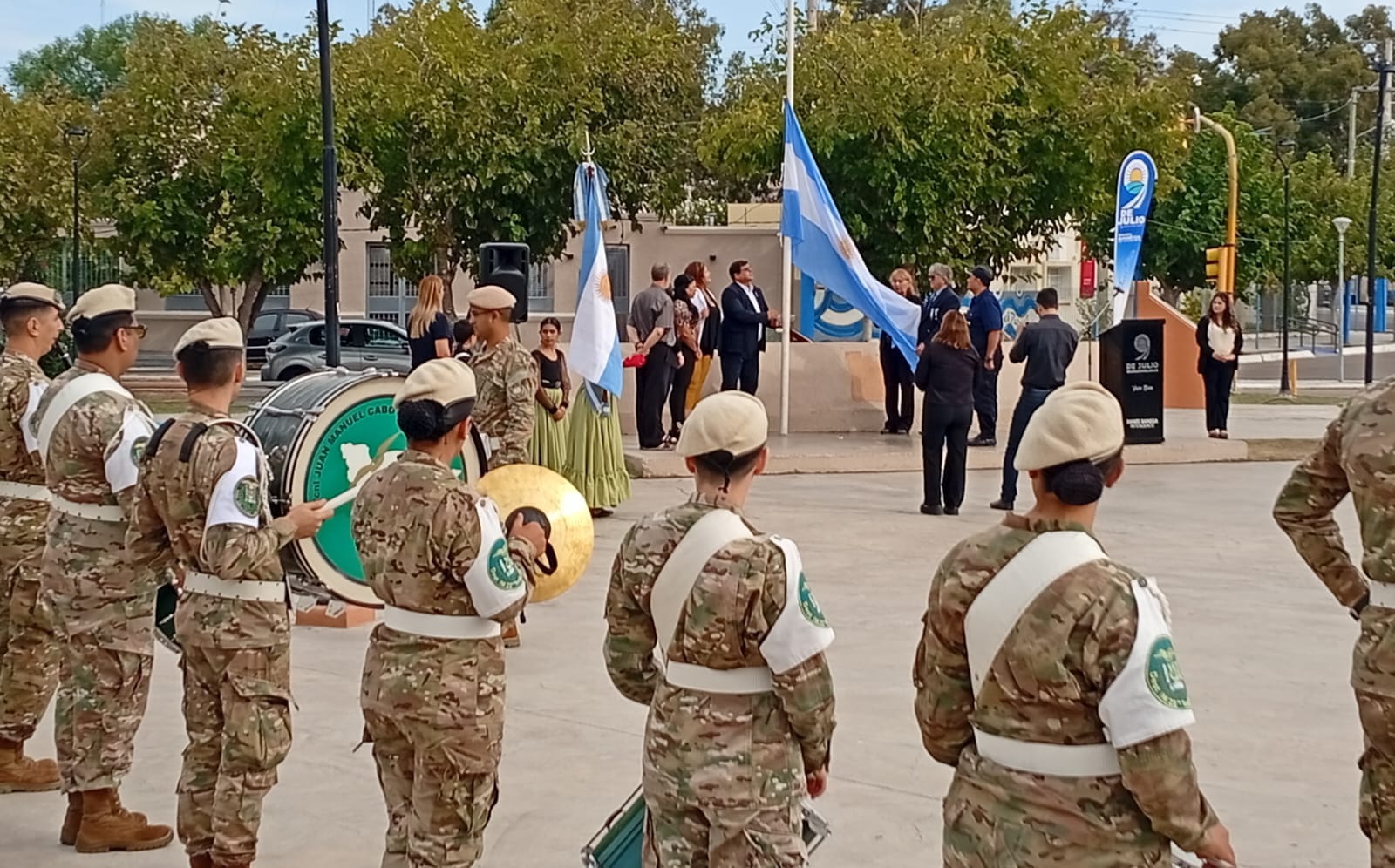 Con profundo sentido patriótico, 9 de Julio recordó la creación de la Bandera Nacional