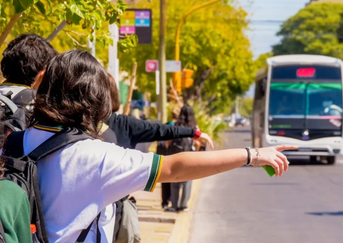Gobierno presentó los canales oficiales para inscribirse en el Boleto Escolar y Docente Gratuito
