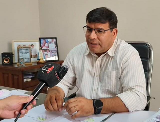 “Con fondos municipales ayudamos cerca de 200 familias damnificadas por la lluvia y la plata que prometió enviar el gobernador aún no llega” Daniel Banega Intendente