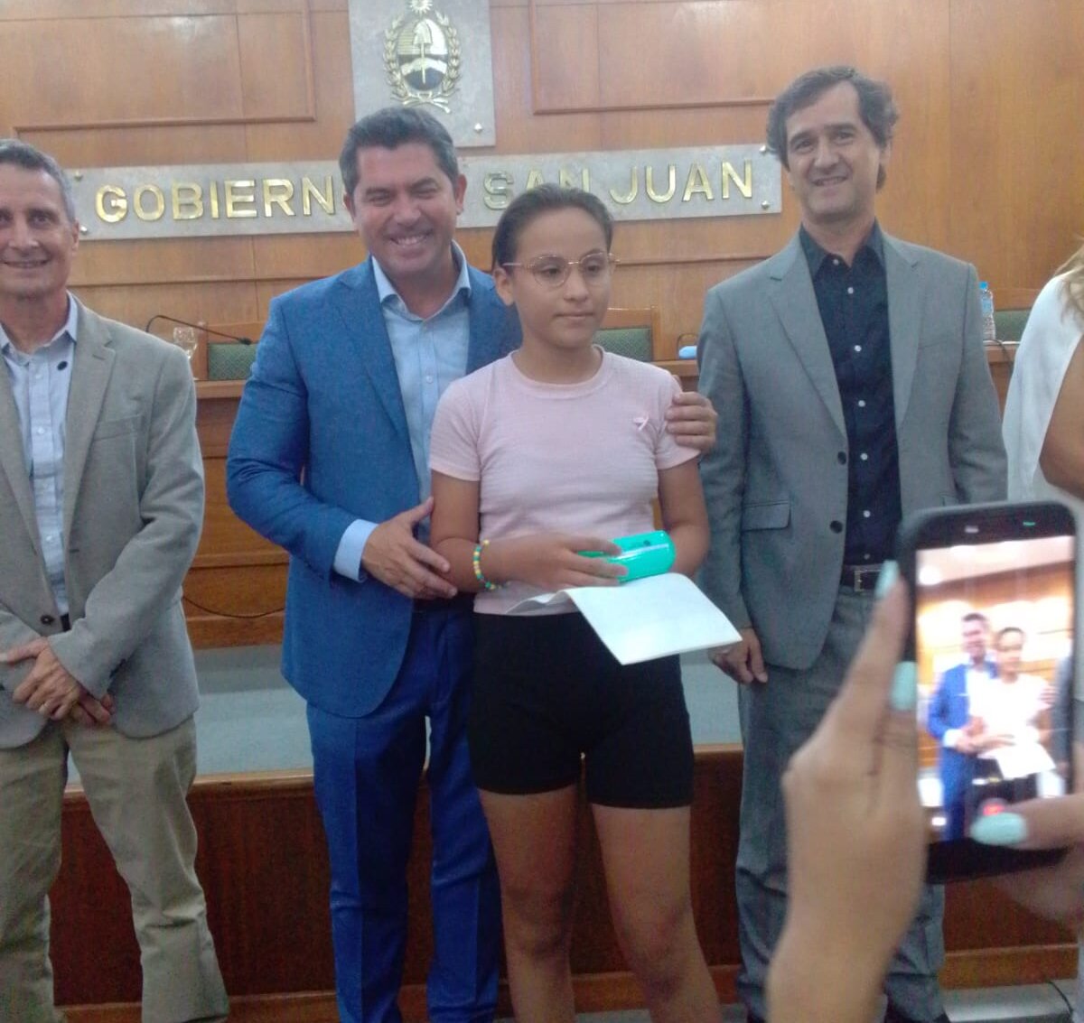 Entregaron audífonos, anteojos y elementos ortopédicos a través del programa San Juan Cerca