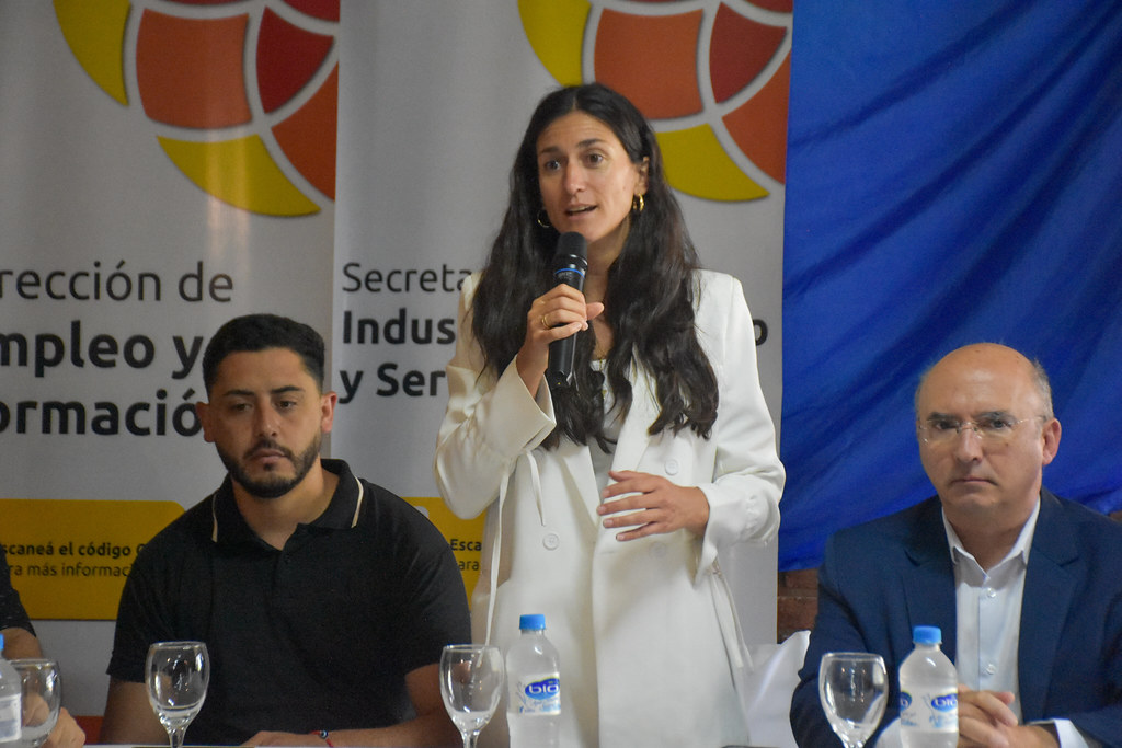 Dialogamos con Luciana Cuk directora de Empleo y Formación dependiente, sobre los cursos que lanzo el Ministerio de la Producción
